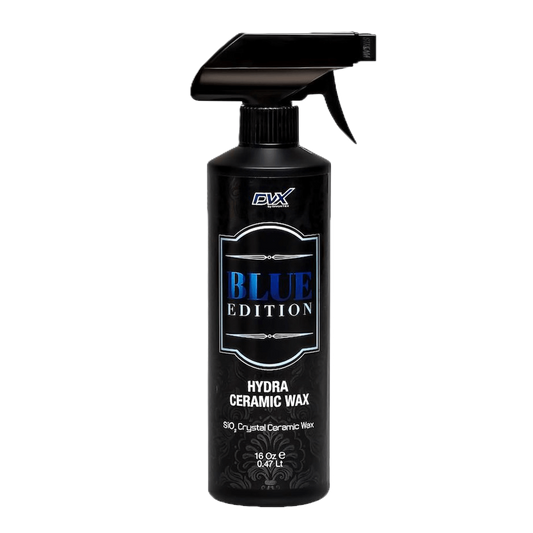 Hydra Ceramic Wax SiO2 spray creates a hydrophobic, liquid-glass coating for long-lasting shine and protection.